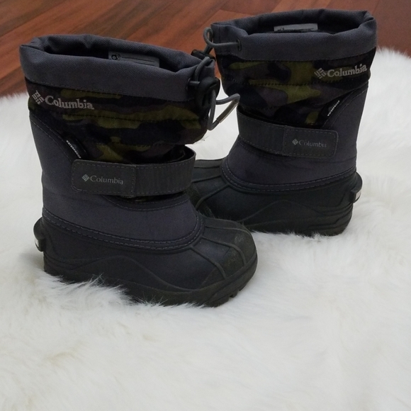 boys snow boots size 8